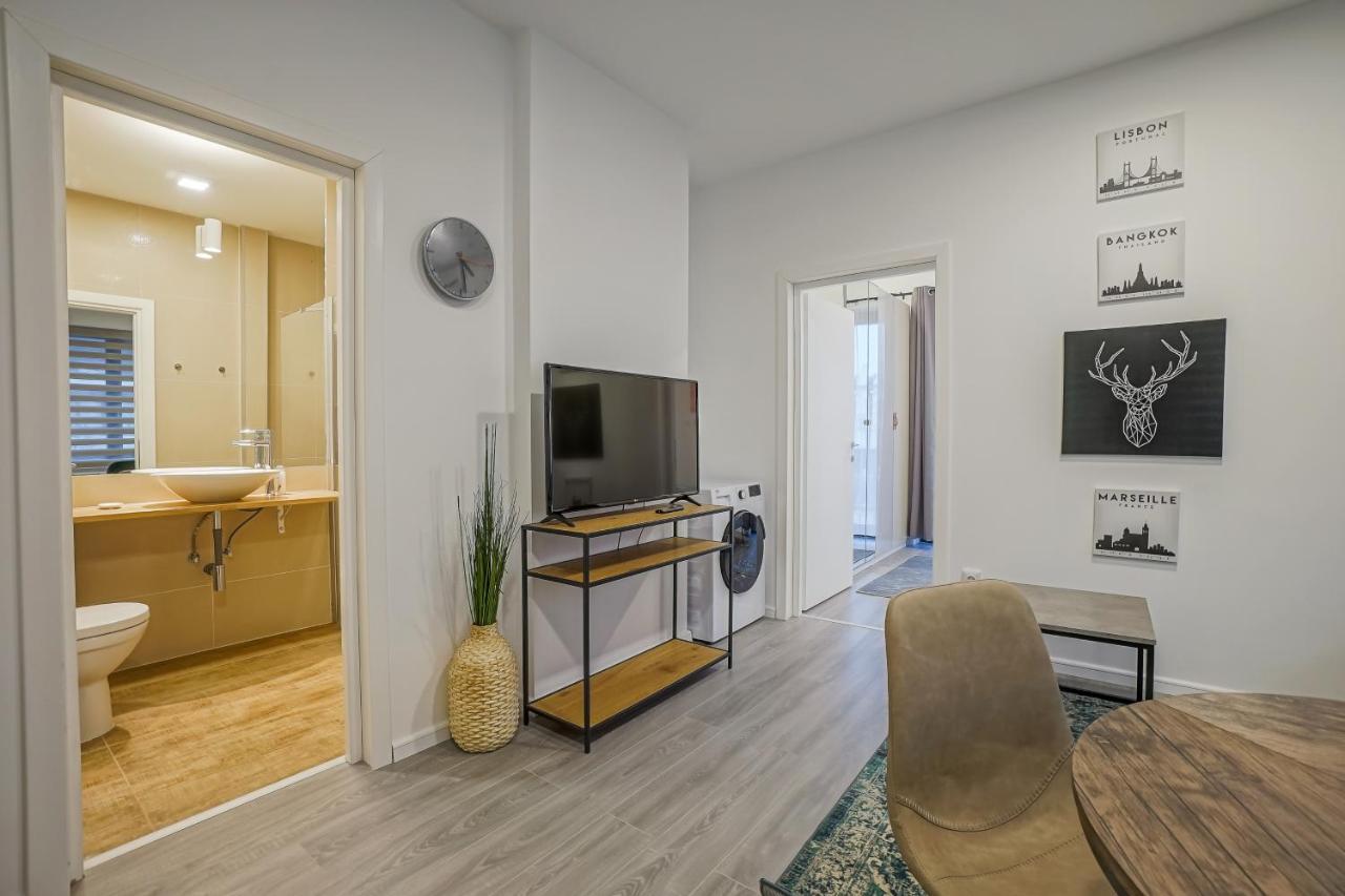 Bright Apartments Moments Away From Herastrau Park, Mall And Metro Βουκουρέστι Εξωτερικό φωτογραφία