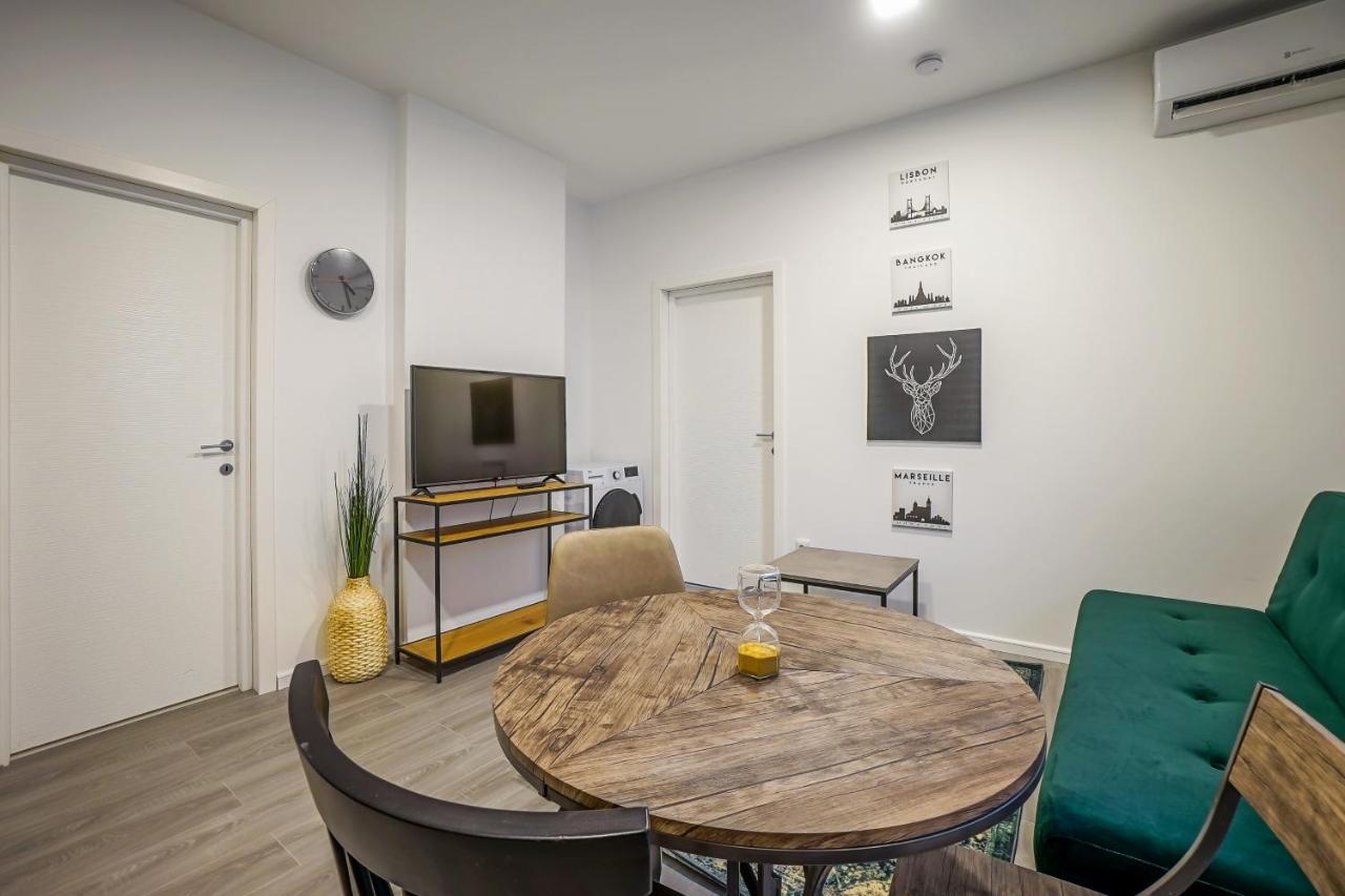 Bright Apartments Moments Away From Herastrau Park, Mall And Metro Βουκουρέστι Εξωτερικό φωτογραφία