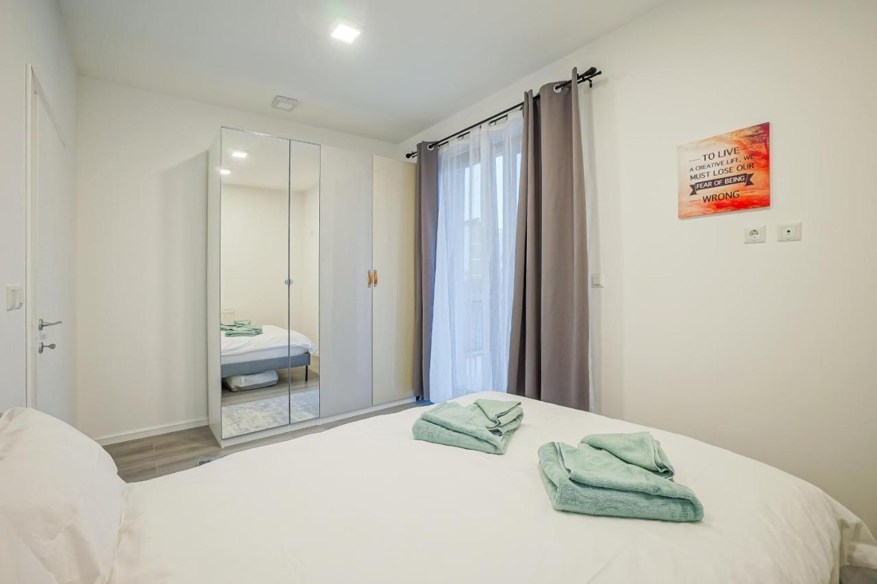 Bright Apartments Moments Away From Herastrau Park, Mall And Metro Βουκουρέστι Εξωτερικό φωτογραφία