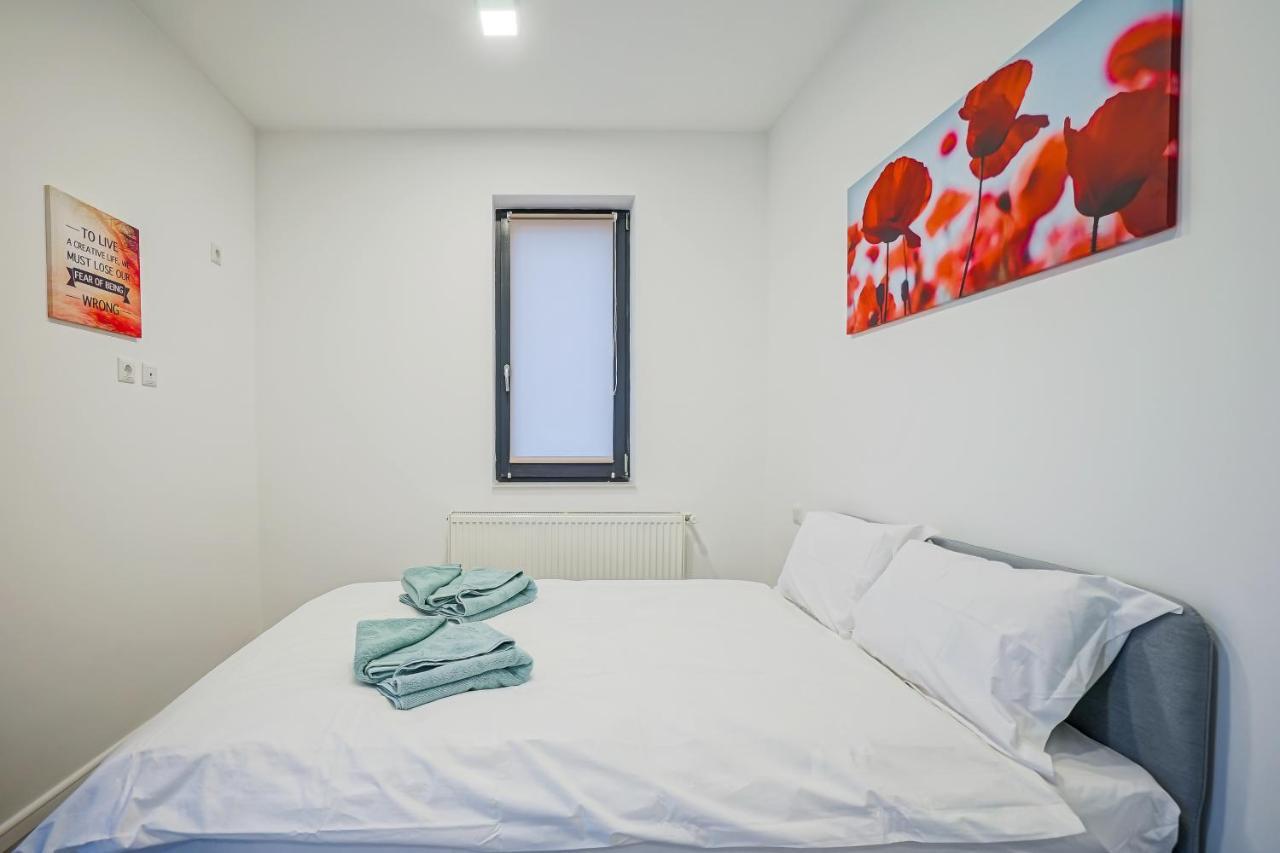 Bright Apartments Moments Away From Herastrau Park, Mall And Metro Βουκουρέστι Εξωτερικό φωτογραφία