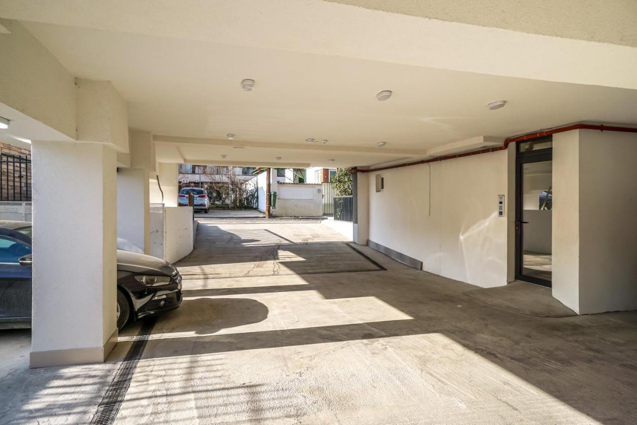 Bright Apartments Moments Away From Herastrau Park, Mall And Metro Βουκουρέστι Εξωτερικό φωτογραφία